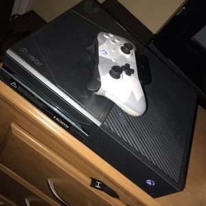 HALO EDITION XBOX ONE (2016)